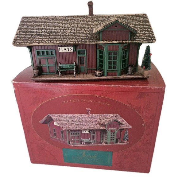 Hallmark Sarah Plain and Tall Christmas Village Hays Train Station In Box 1994 - Picture 1 of 11